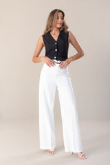 CALÇA FERRACHE WIDE LEG DE CINTURA SUBIDA DETALHE FRONTAL - Carla Valente