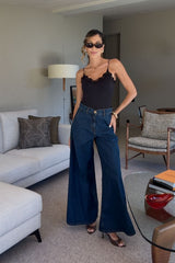 BODY FERRACHE JUSTO EM MALHA LICRA COM DETALHE EM RENDA - Carla Valente