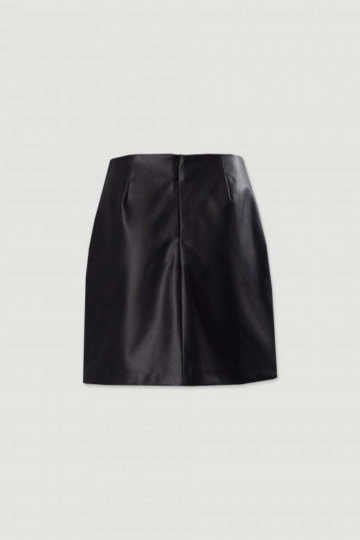 SAIA FERRACHE CURTA EM TECIDO EFEITO PELE - Carla Valente