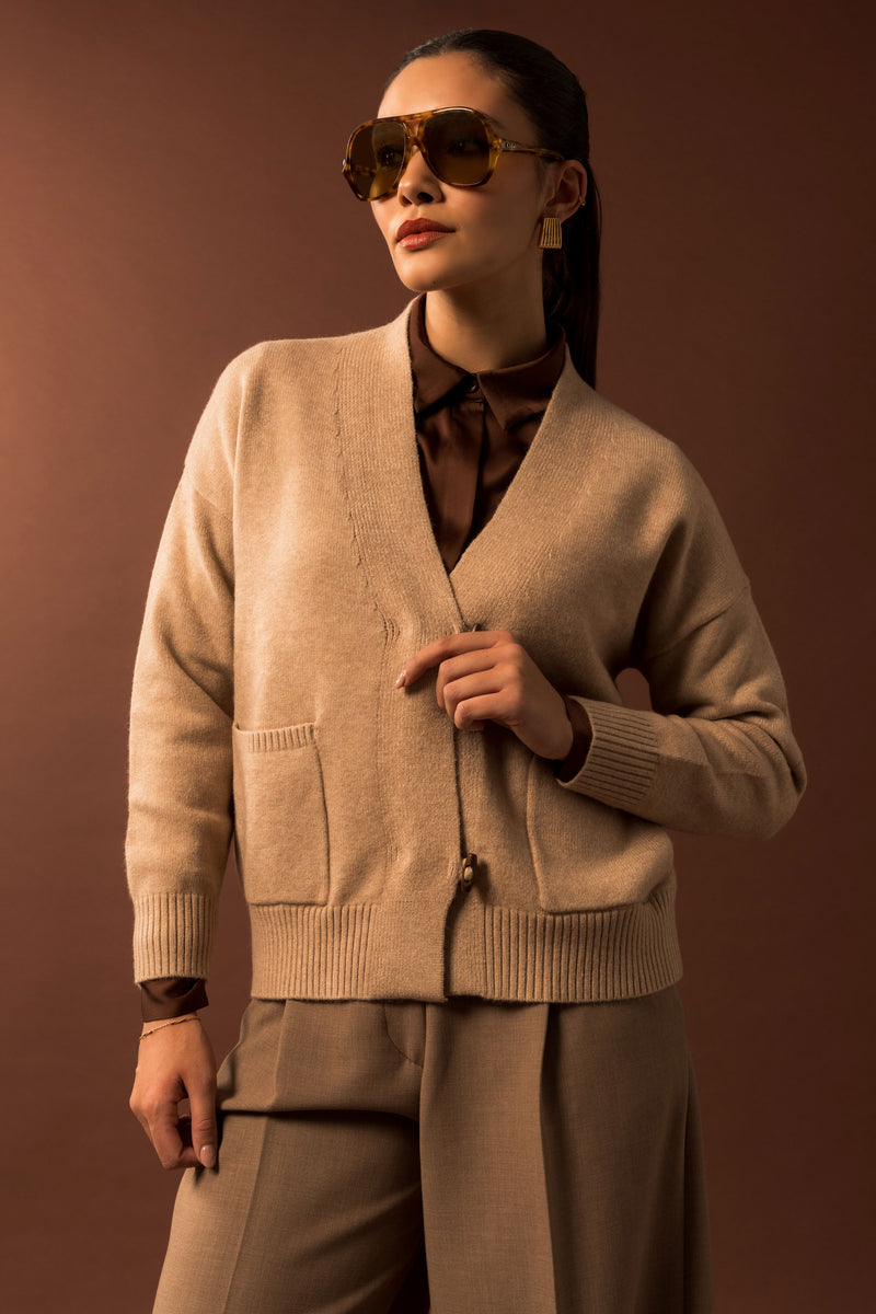 CASACO FERRACHE DE MALHA COM BOLSOS FRONTAIS - Carla Valente