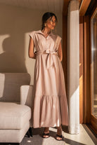VESTIDO FERRACHE MIDI C/CINTO E FOLHO NA - Carla Valente