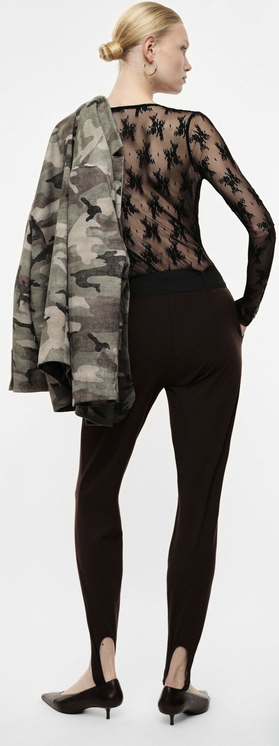 CALÇA IMPERIAL CORTE ELEGANTE — fotografia 3
