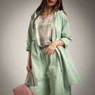 PARKA ALBNS TECIDO TÉCNICO COM CAPUZ - Carla Valente