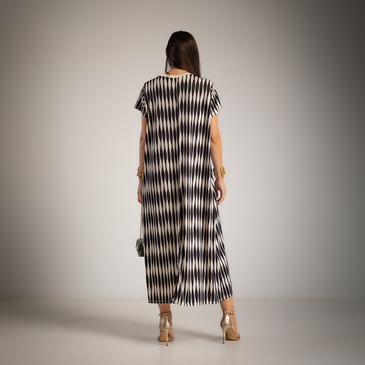 VESTIDO ALBNS OVERSIZE LYCRA FRIA DAMERO LUREX - Carla Valente