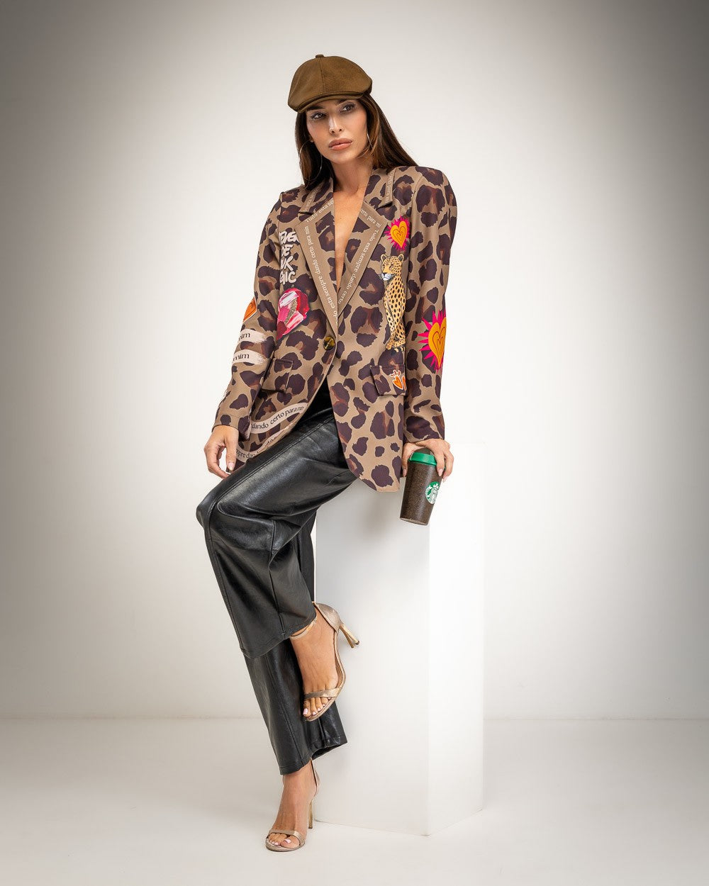 BLAZER ALBNS OVERSIZE FORRADO ESTAMPADO LEOPARDO - Carla Valente
