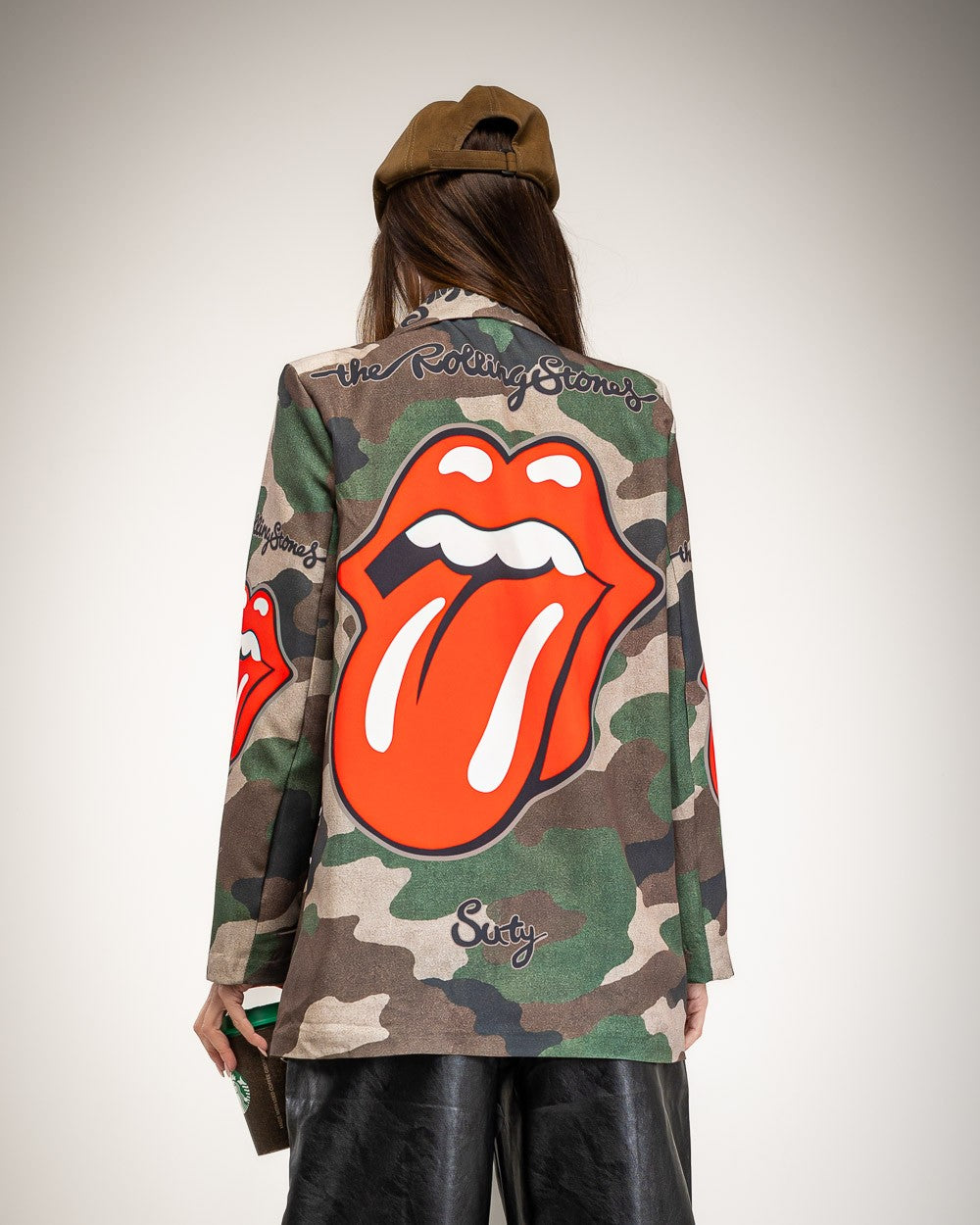 BLAZER ALBNS OVERSIZE FORRADO CAMUFLADO ROLLING - Carla Valente