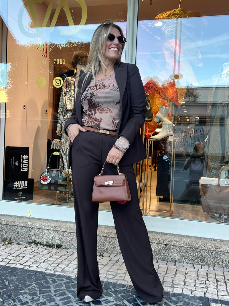 CALÇA PLEASE FATO LISTRADA - Carla Valente