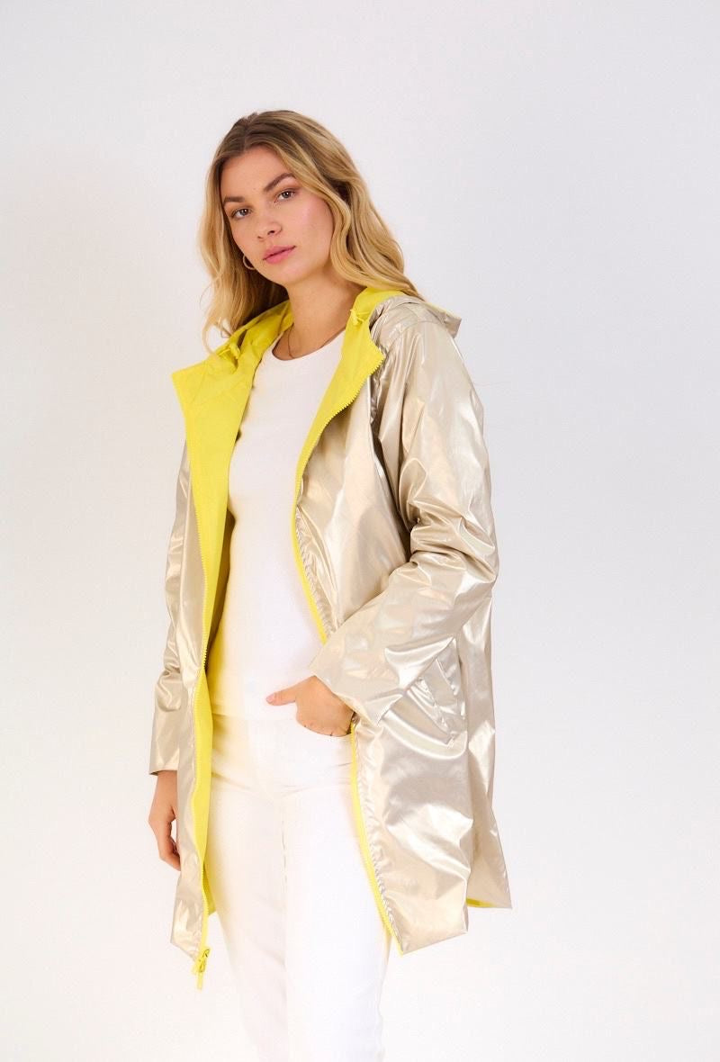 PARKA JUNE TECIDO IMPERMEÁVEL REVERSÍVEL COM CARAPUÇO - Carla Valente