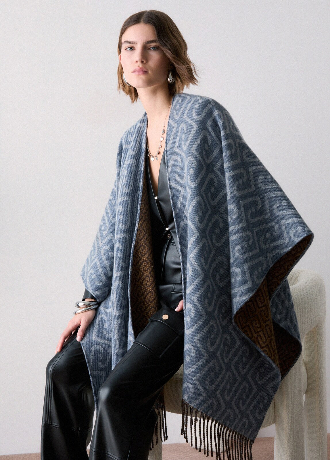 PONCHO LIU JO 2F6039T2742 — Denim — b8b2b58d0bad908d57895f100ad8b918b9157b473d8cbf9aa534d44ea5048025