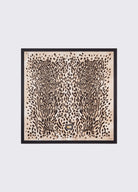 LENÇO LIU JO 2F6059T2745 — Leopard — f7c9b9c6c8206b2998849f42a55fa02b9cf6c32ee1beb0aad3c48f5e38c06430