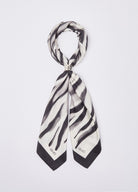 LENÇO LIU JO 2F6059T2745 — ZEBRA — 1c986dc70fff85871bd687f12dcbe94b7d4ea1b7f6aa4473d27a2e9d4e45484f