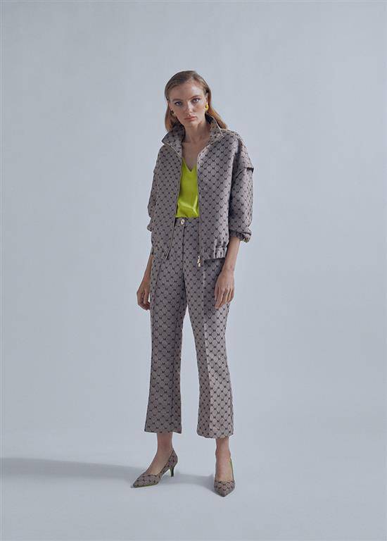 PANTALONA MAITE FLARE LOGOMANIA - Carla Valente