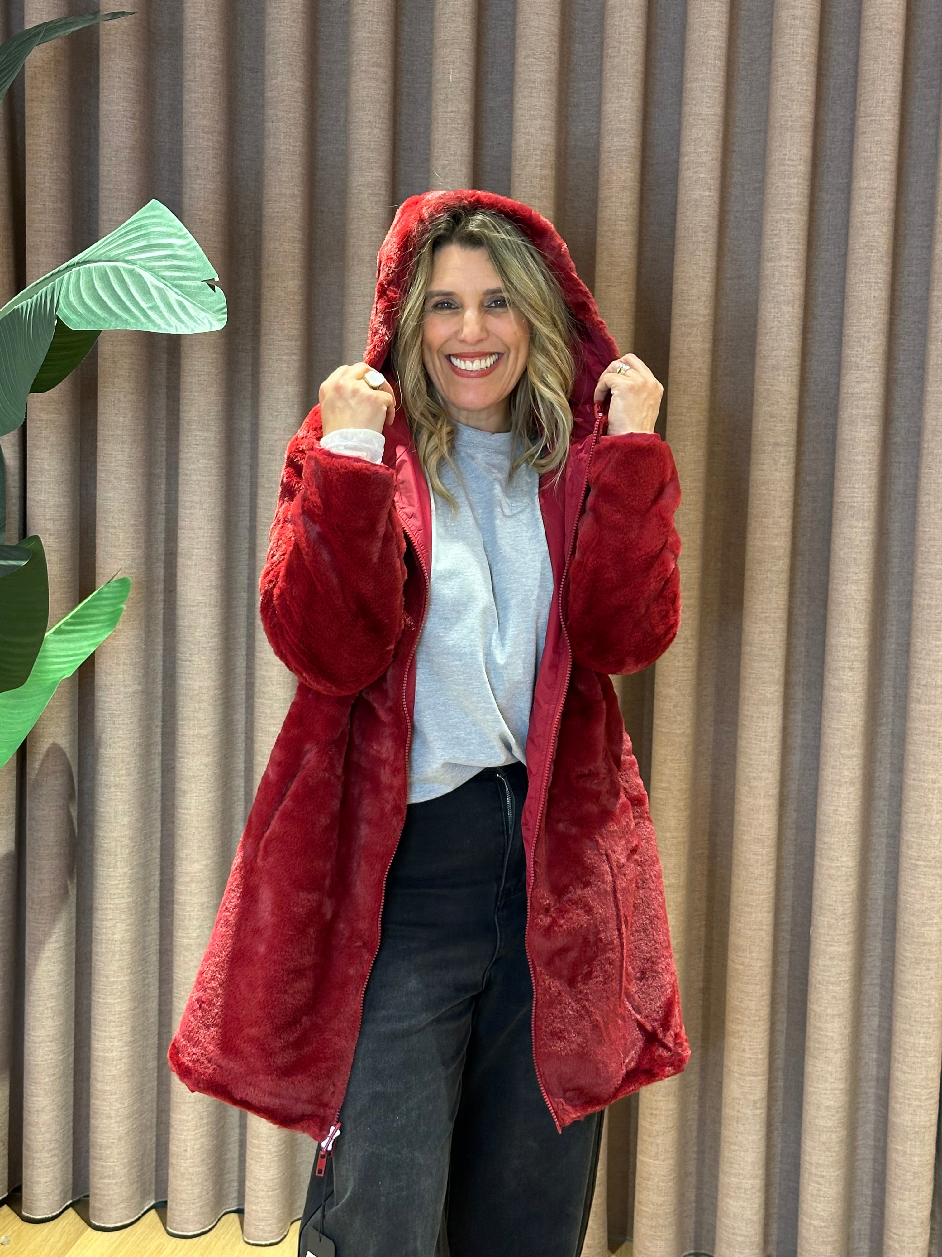 PARKA ACETINADA REVERSÍVEL COM CARAPUÇO - Carla Valente