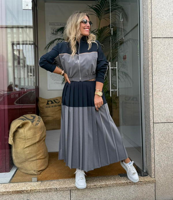 SAIA IMPERIAL PLISSADA COM CINTURA ELÁSTICA CONTRASTANTE - Carla Valente