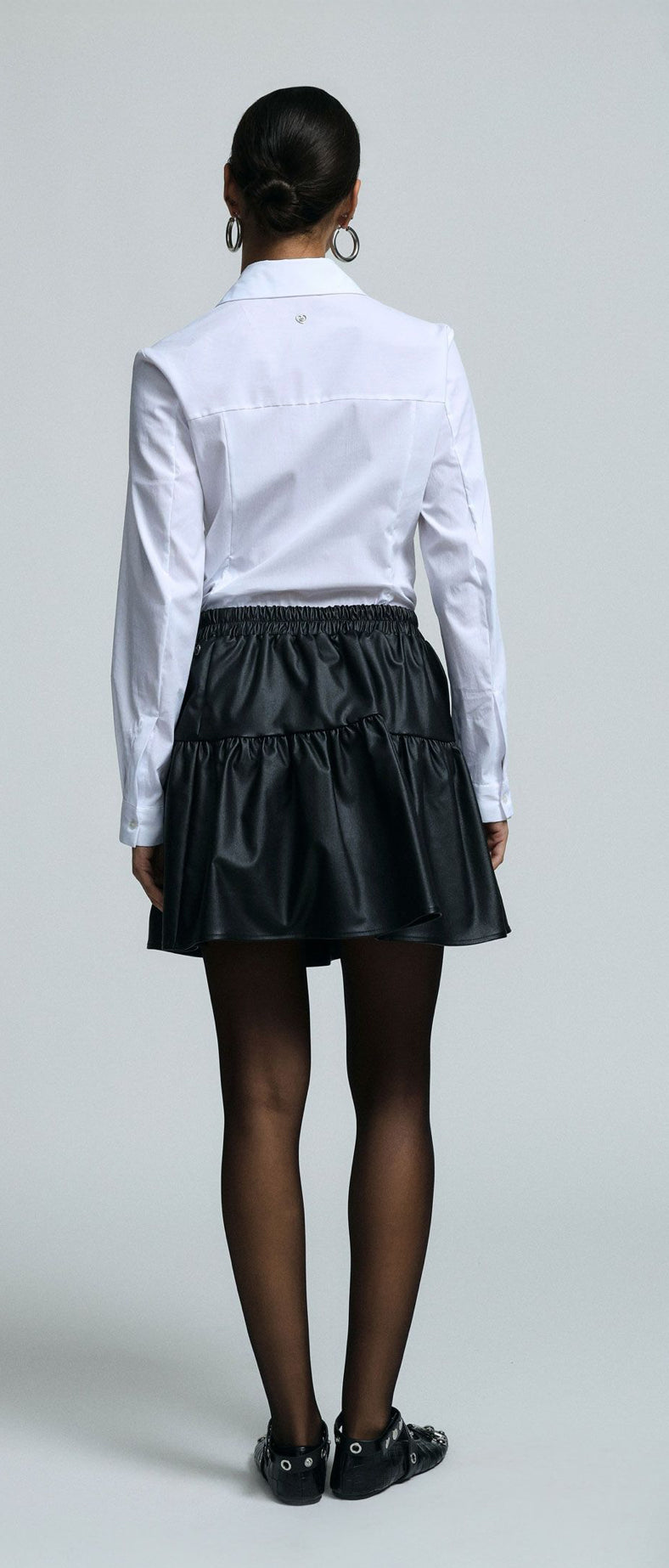 SAIA PLEASE CURTA COM VOLANTES E CINTURA - Carla Valente