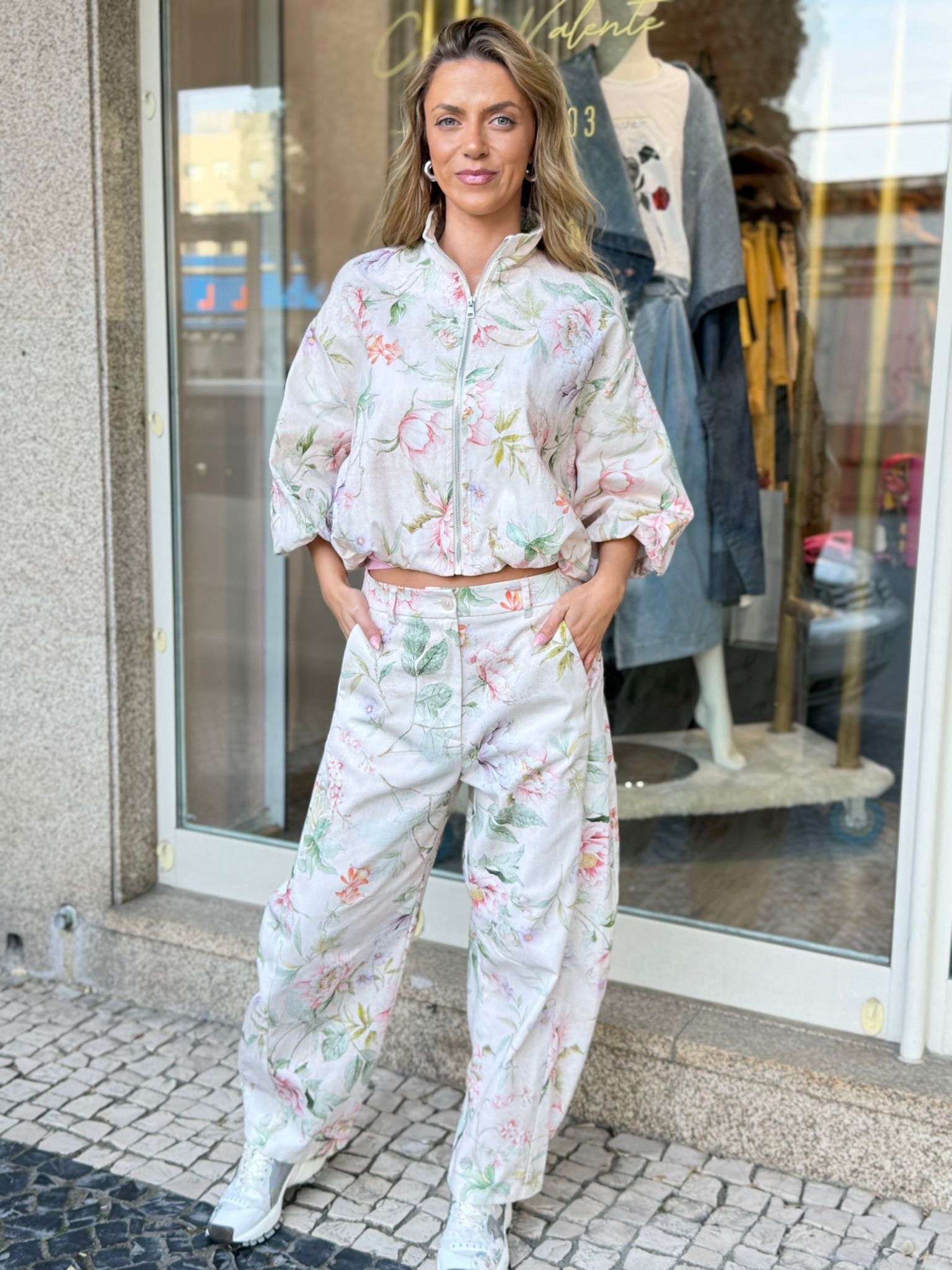 CALÇA IMPERIAL PADRÃO FLORAL - Carla Valente