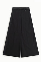 CALÇA PLEASE WIDE LEG CINTURA MÉDIA FATO COM RISCAS - Carla Valente
