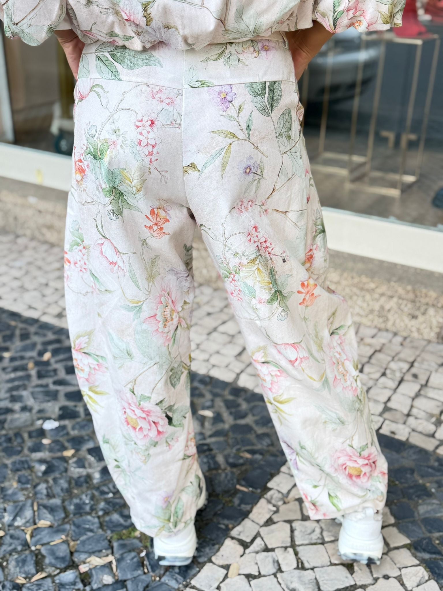 CALÇA IMPERIAL PADRÃO FLORAL - Carla Valente