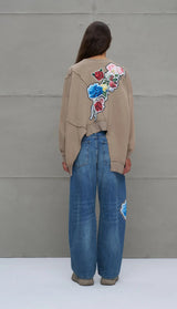 PANTALONA VDR OVERSIZE COM APLICAÇÃO FLOR - Carla Valente