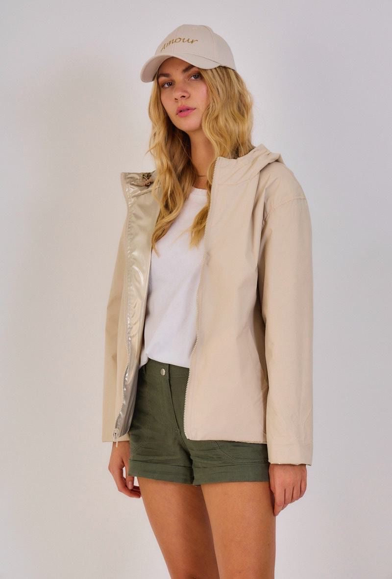 PARKA APRIL CURTA TECIDO IMPERMEÁVEL REVERSÍVEL COM CARAPUÇO - Carla Valente