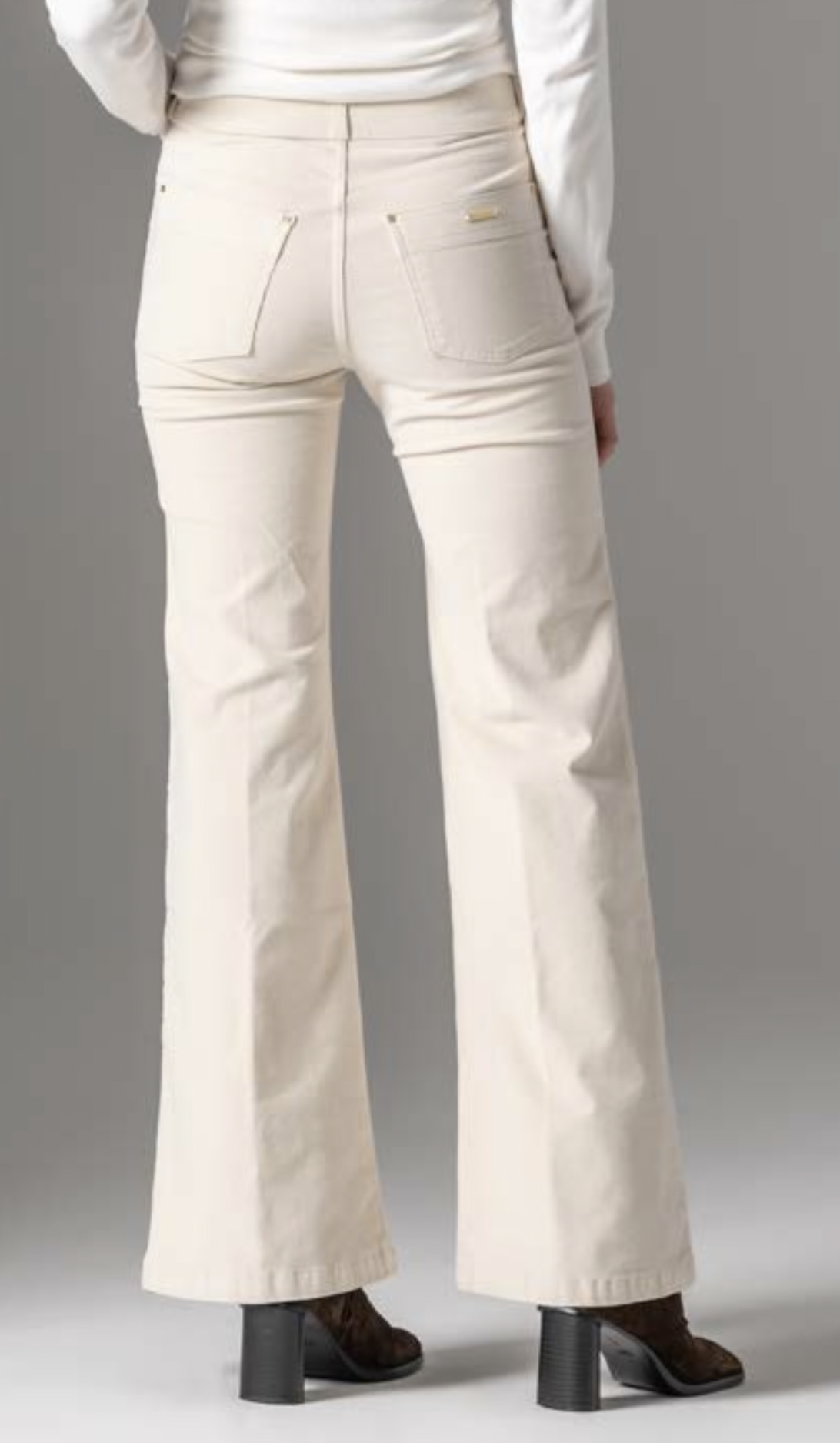 PANTALONA LIBERJEANS VICKYE EM BOMBAZINA WIDE LEG - Carla Valente