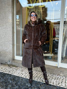 CASACO CLEO FAKE FUR  COM CARAPUÇO - Carla Valente