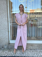 VESTIDO IMPERIAL DECOTE PROFUNDO - Carla Valente