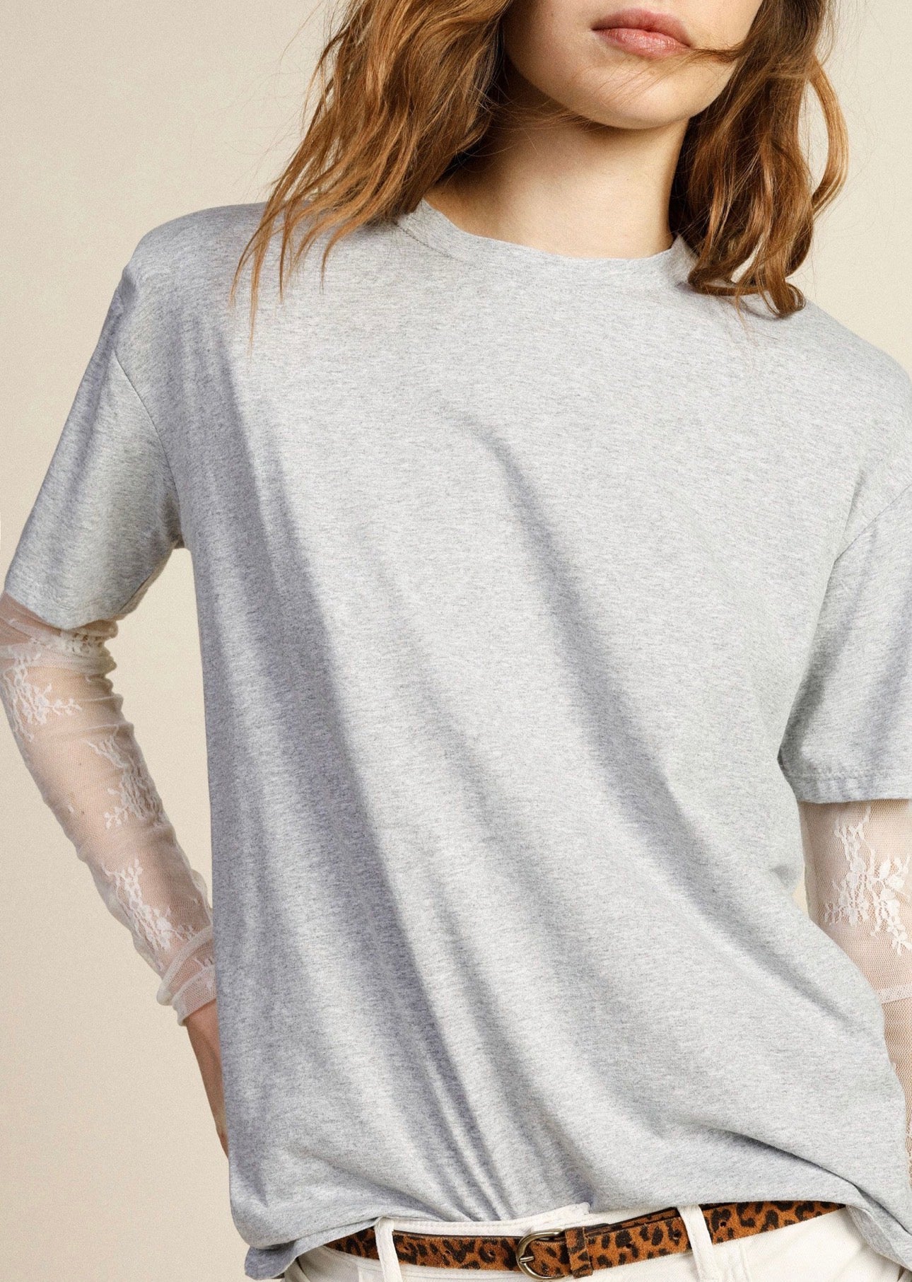 T-SHIRT DIXIE RENDA MANGAS E OMBREIRAS - Carla Valente