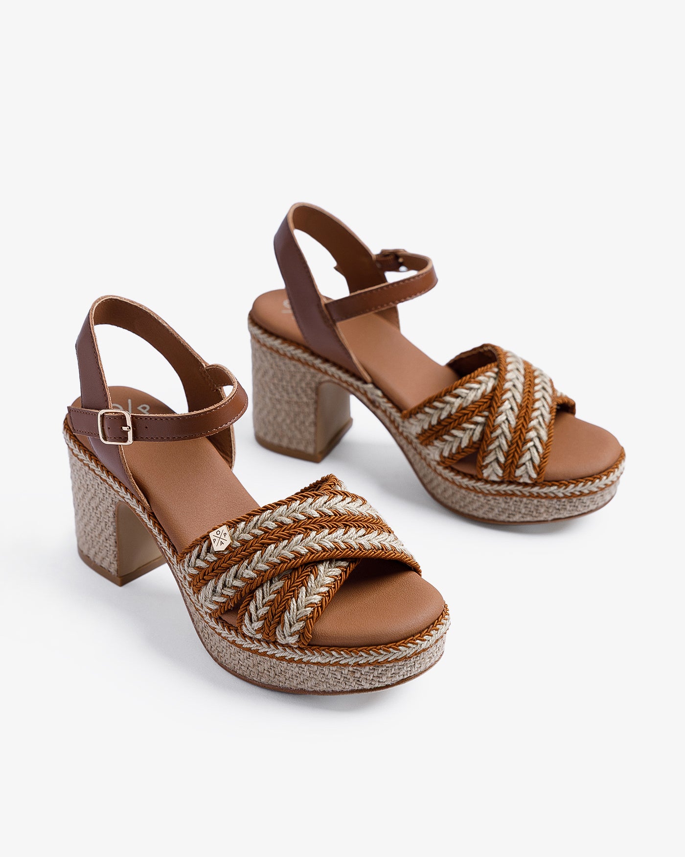 SANDÁLIA POPA MELIA COM TIRAS - Carla Valente