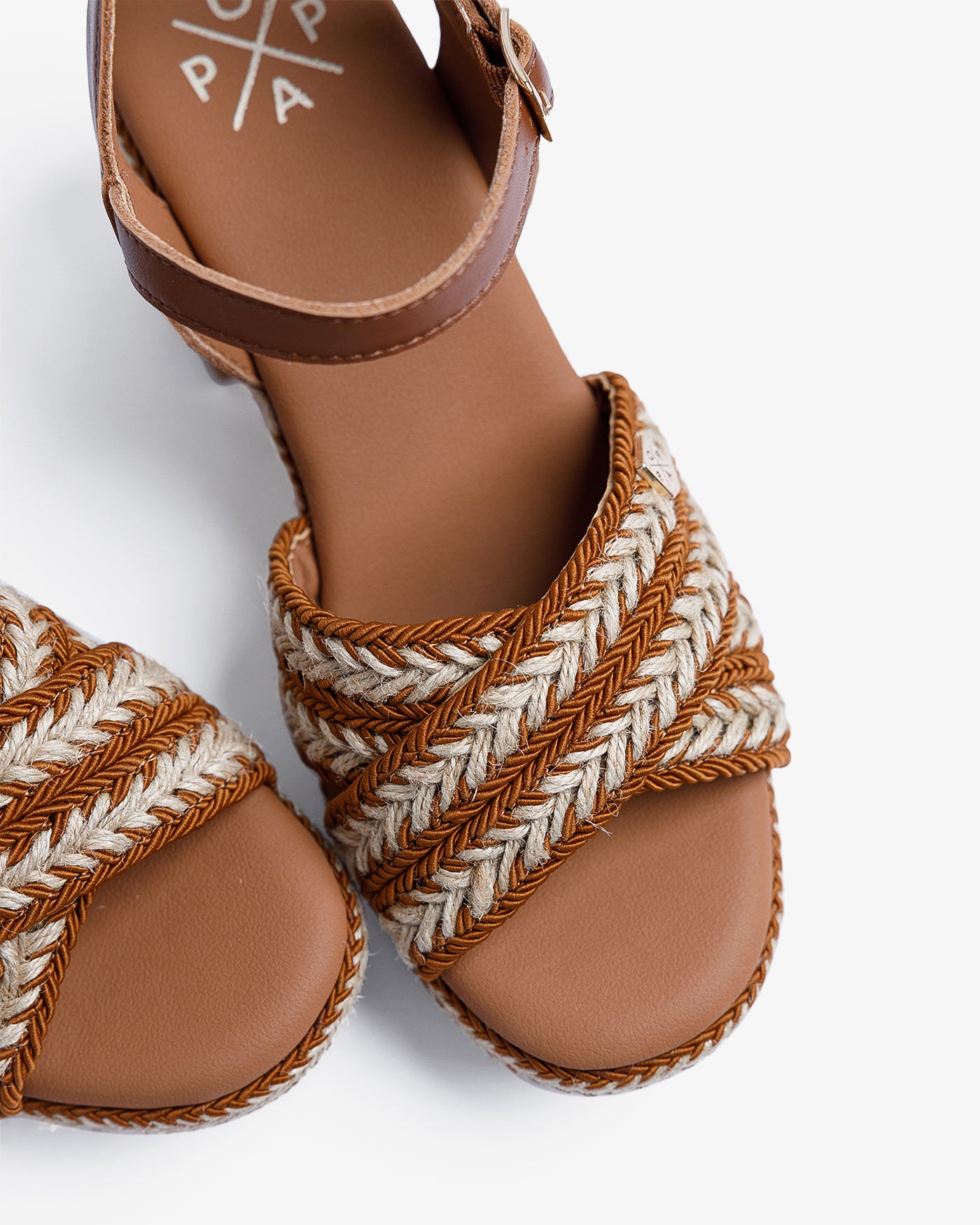 SANDÁLIA POPA MELIA COM TIRAS - Carla Valente