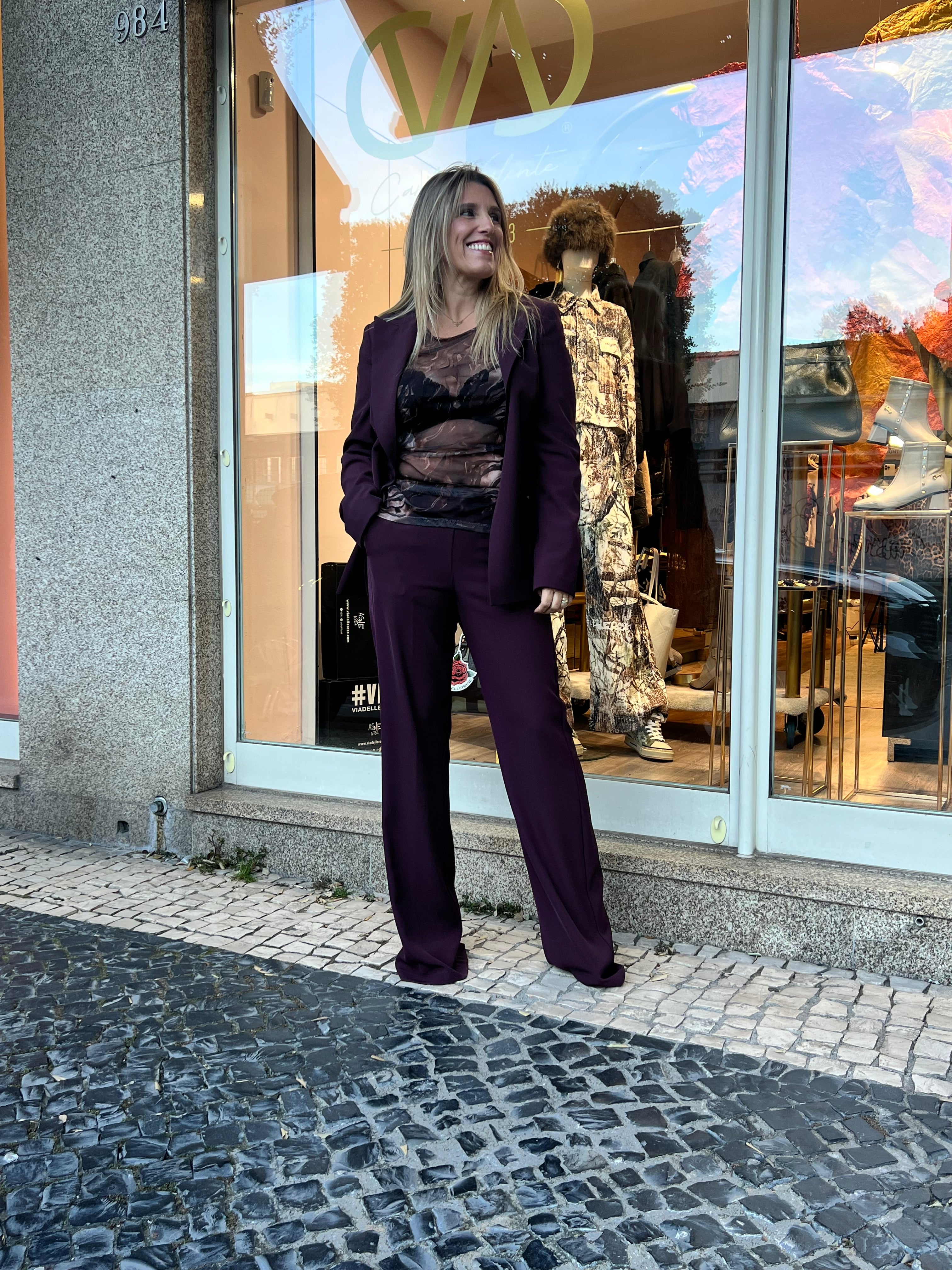 CALÇA PLEASE FATO LISTRADA - Carla Valente