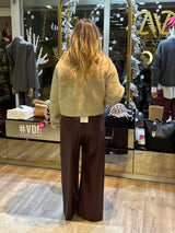 CASACO FAKE FUR CHANEL COM APLICAÇÃO NO BOLSO