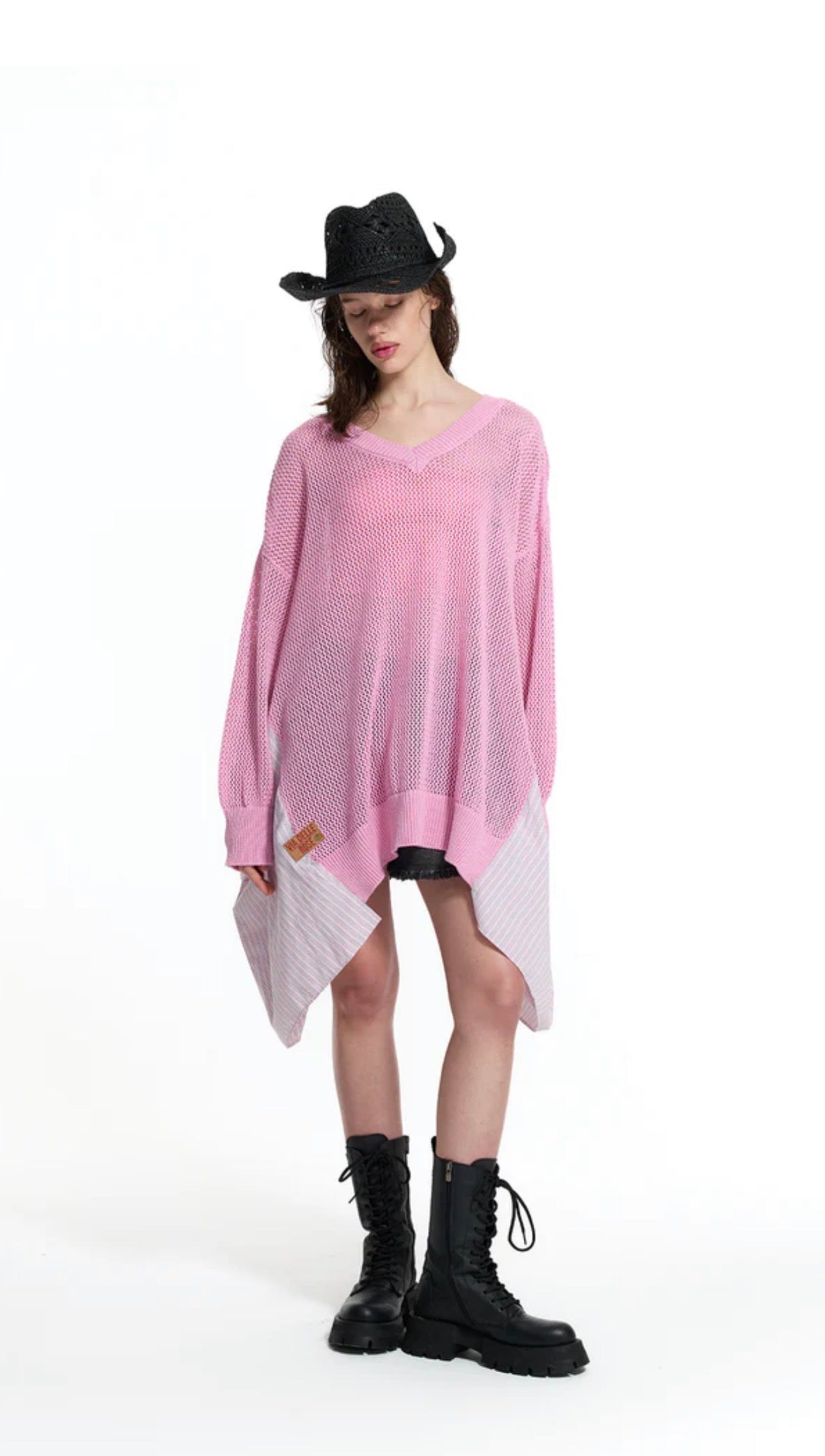 CAMISOLA VDR DE MALHA DECOTE EM V COM FOLHO EM TECIDO RISCAS - Carla Valente