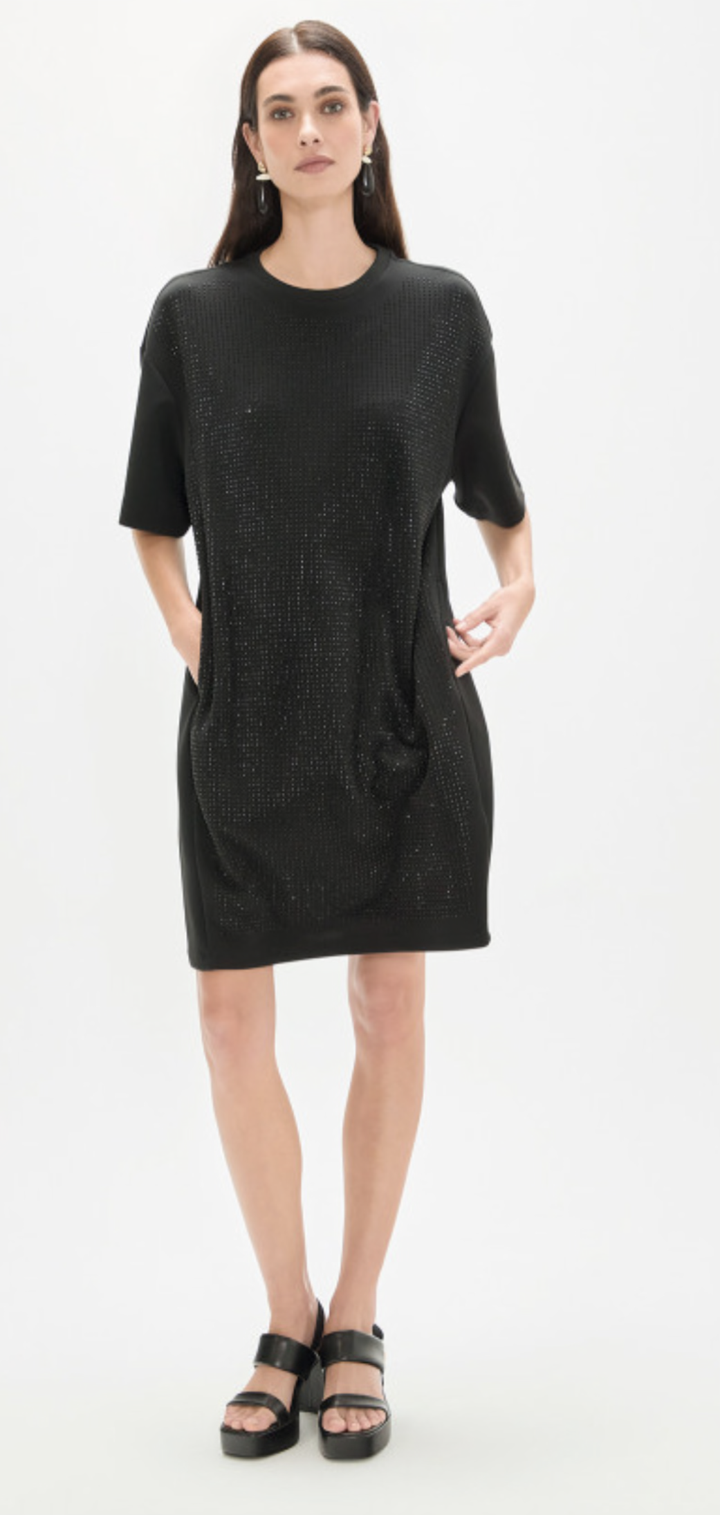 VESTIDO LOLA CASADMNT TIPO CAMISETA COM STRASS - Carla Valente