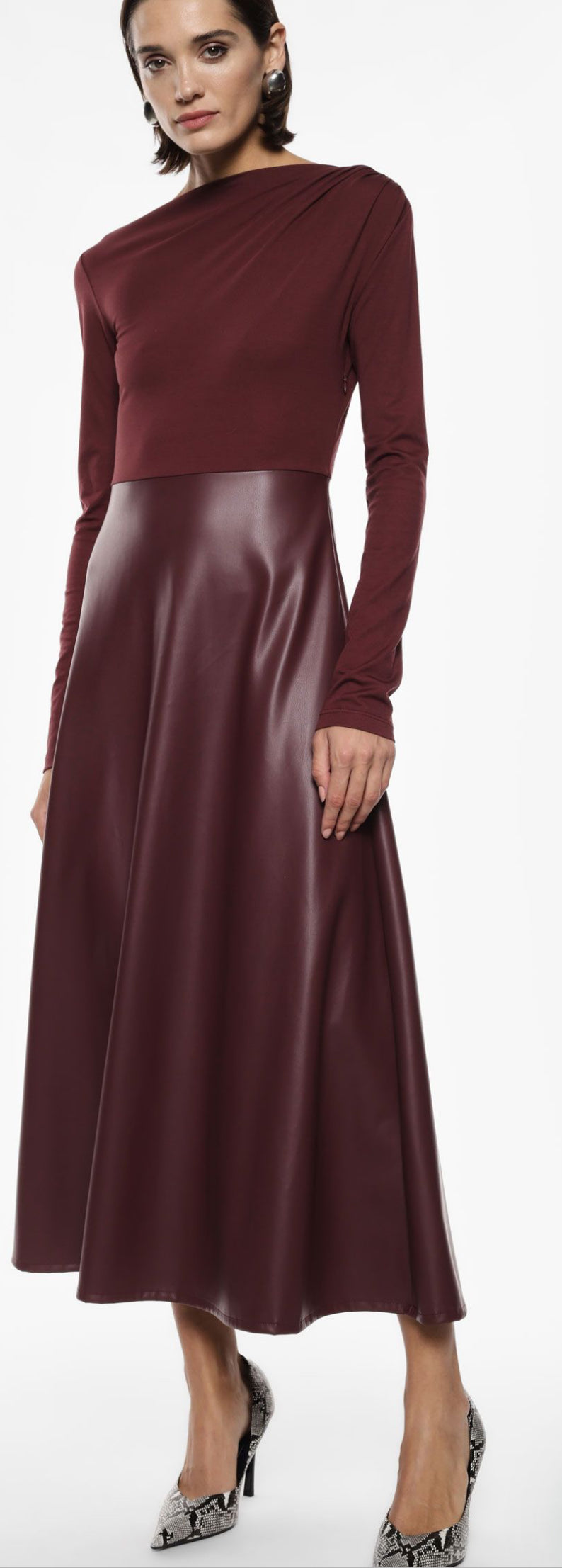 VESTIDO IMPERIAL COM CONTRASTE ECOPELE - Carla Valente