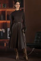 VESTIDO FOURSOUL MIDI COM SAIA ECOPELE PLISSADA - Carla Valente