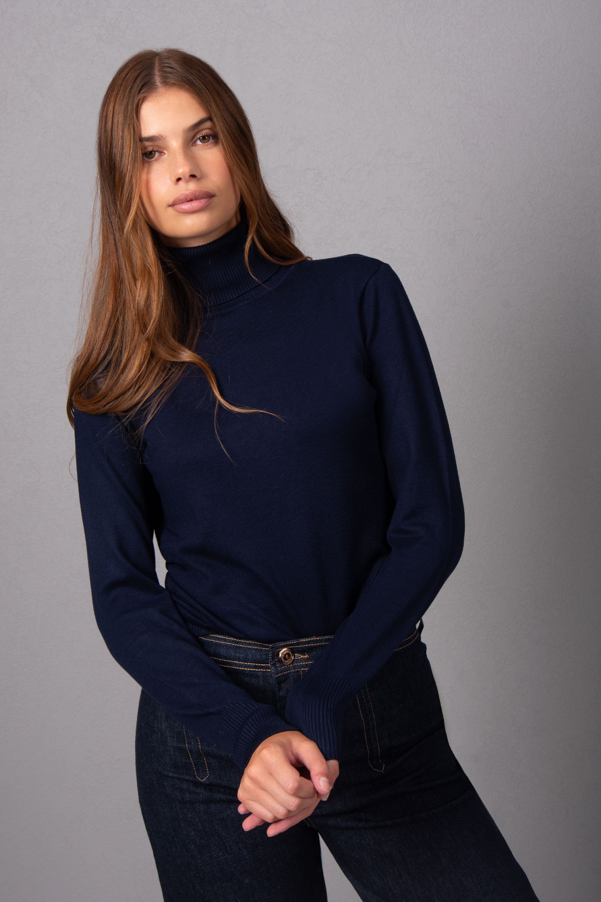 CAMISOLA FERRACHE BÁSICA GOLA ALTA - Carla Valente