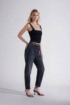 CALÇA PLEASE CROPPED MOM FIT C/CINTO - Carla Valente
