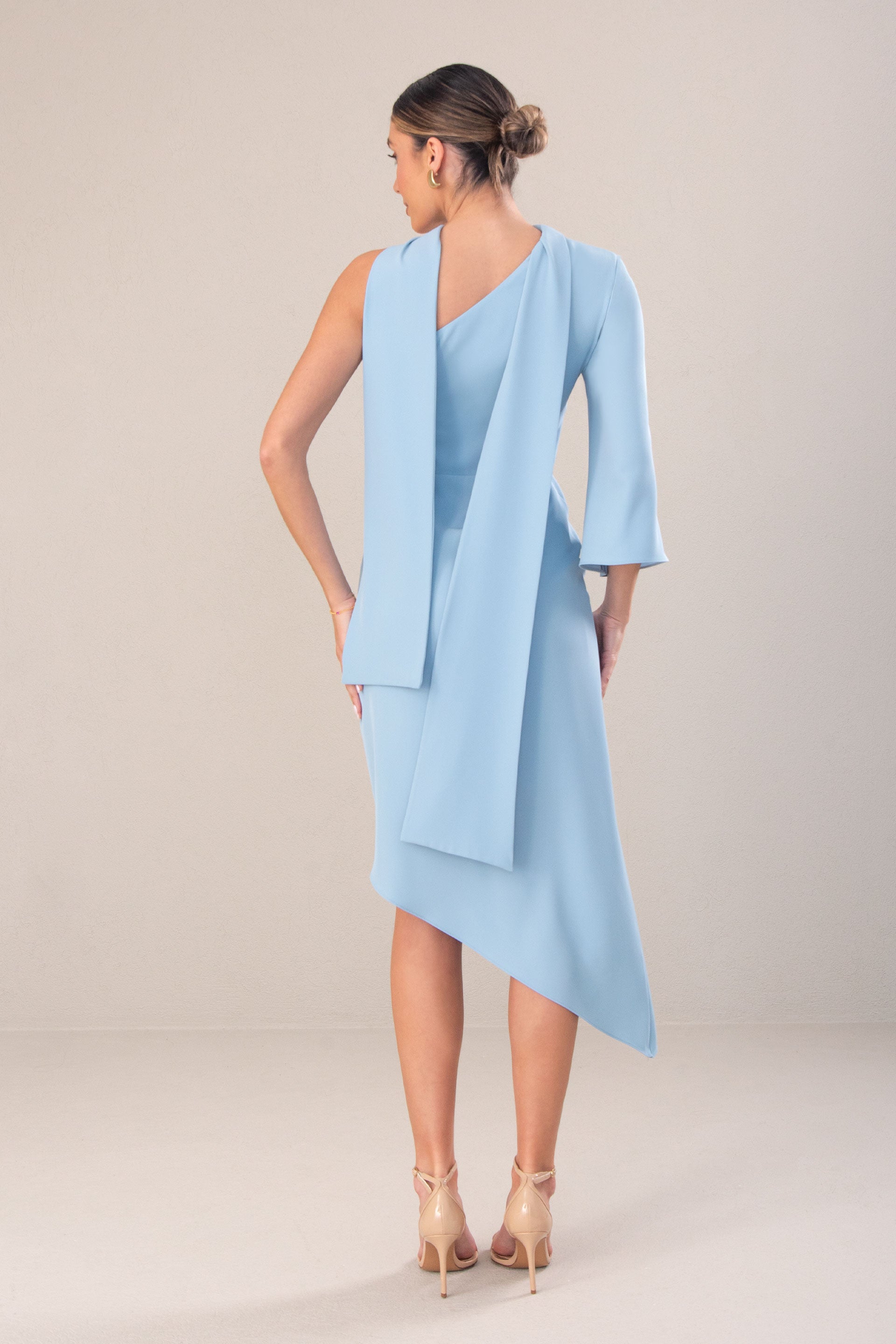 VESTIDO FERRACHE ASSIMÉTRICO COM LAÇO - Carla Valente