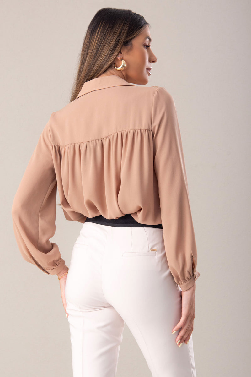 BLUSA FERRACHE EM BICO COM FRANZIDO - Carla Valente