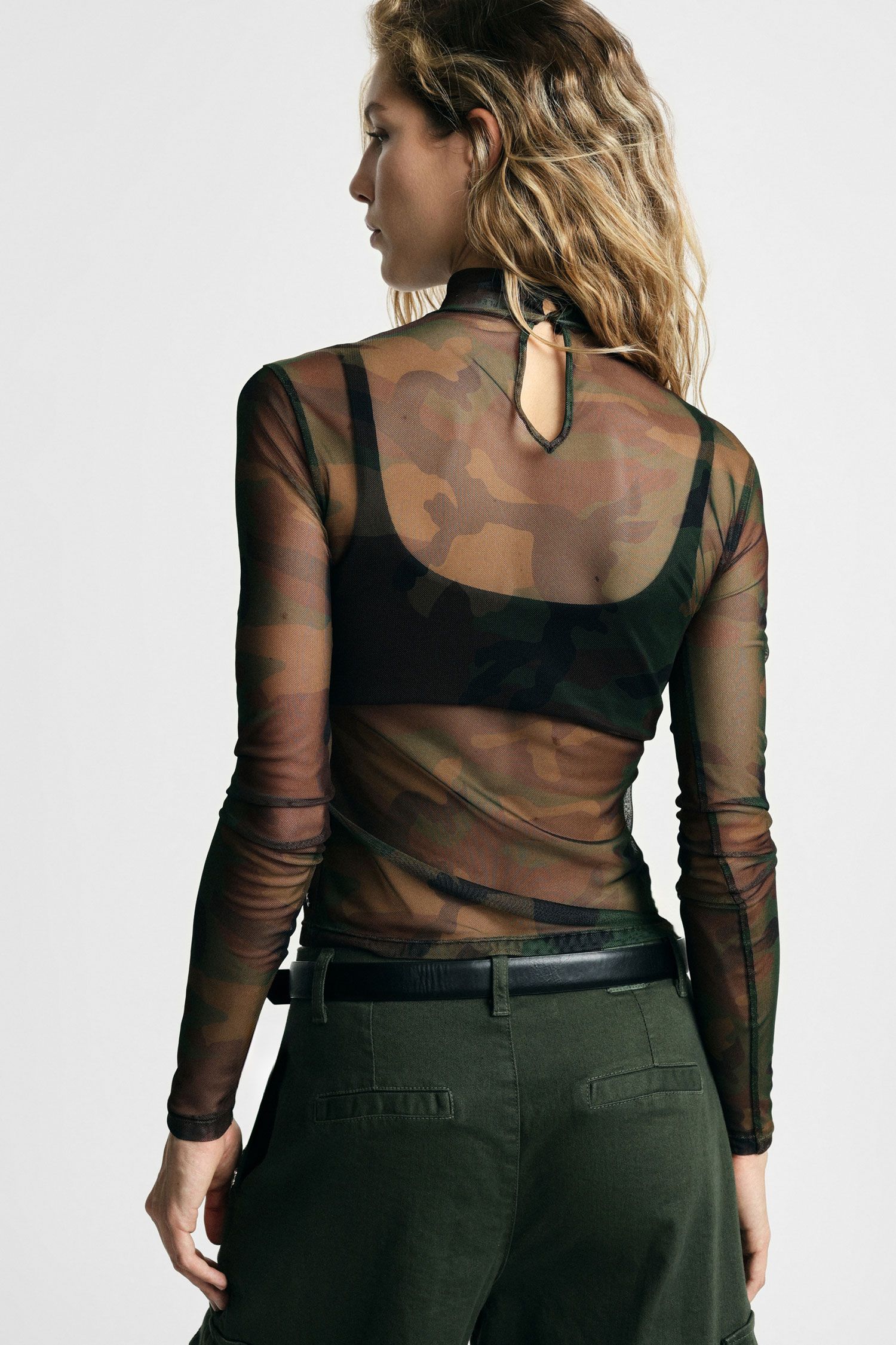 T-shirt Please T0Z0ETY000 camuflada transparente