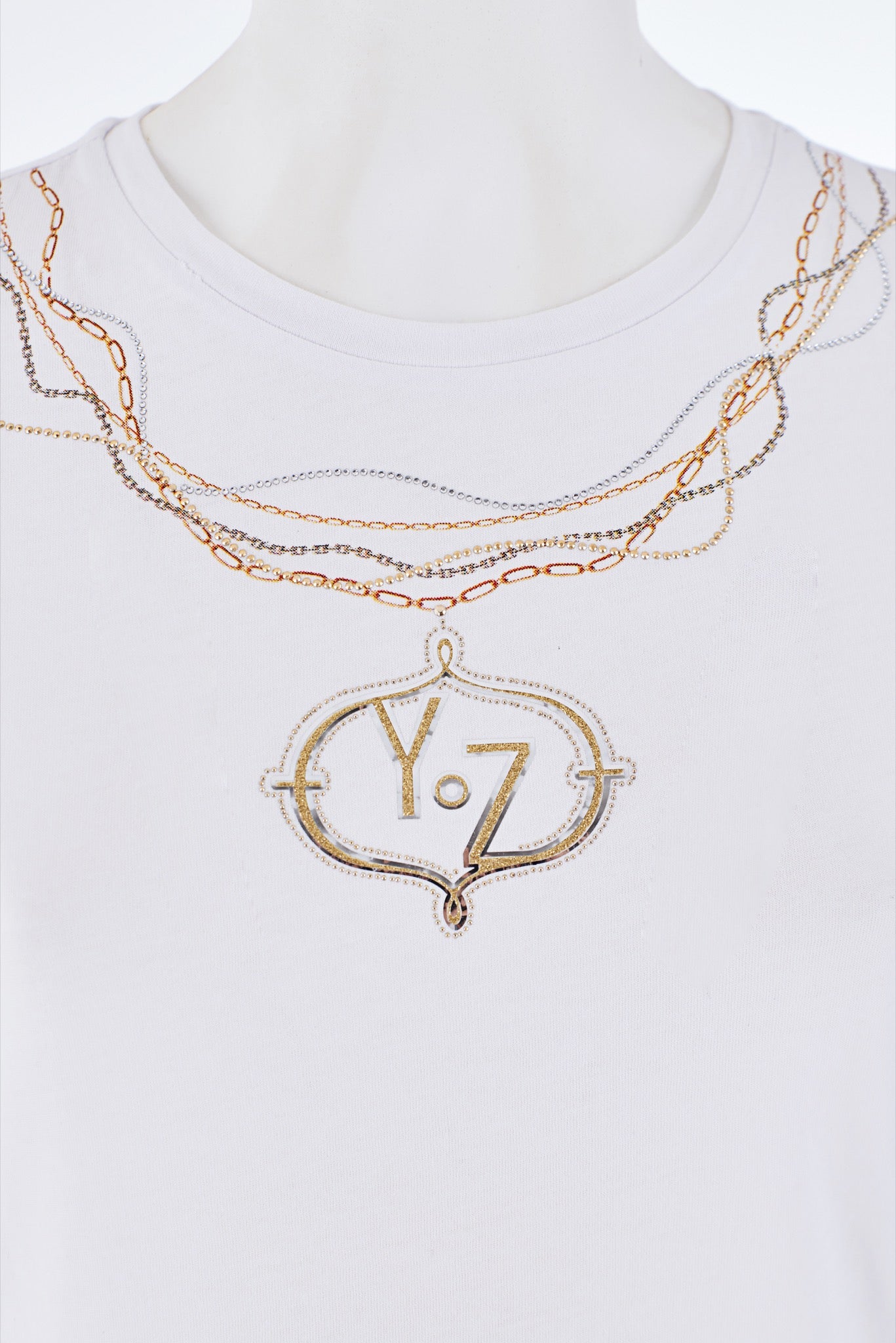 T-SHIRT YES ZEE GOLA REDONDA COLAR - Carla Valente
