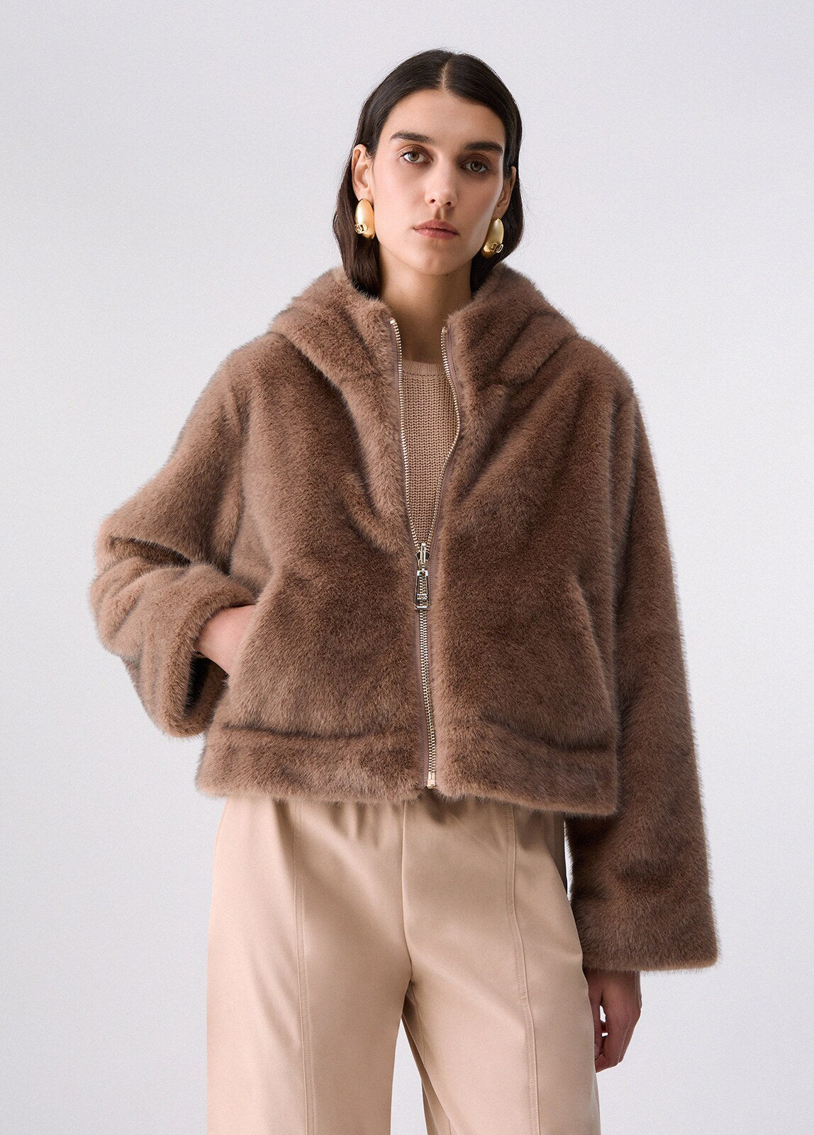 liujo-doc0318562|liujo-doc0318562-shopify-direct-v1-1e4b8d0194df3c89ad917ccbb8c46bc9|TF6005E1135|Light glace|1|TF6005E1135__X0789__01.jpg|ce97c59958ae23a2fe310fff99497d9d37c56ee08e3dcb466e6d229edb275d6e|https://www.liujo.com/on/demandware.static/-/Sites-liujo-master-catalog/default/images/E-TF6005E1135X0789-1-N.jpeg