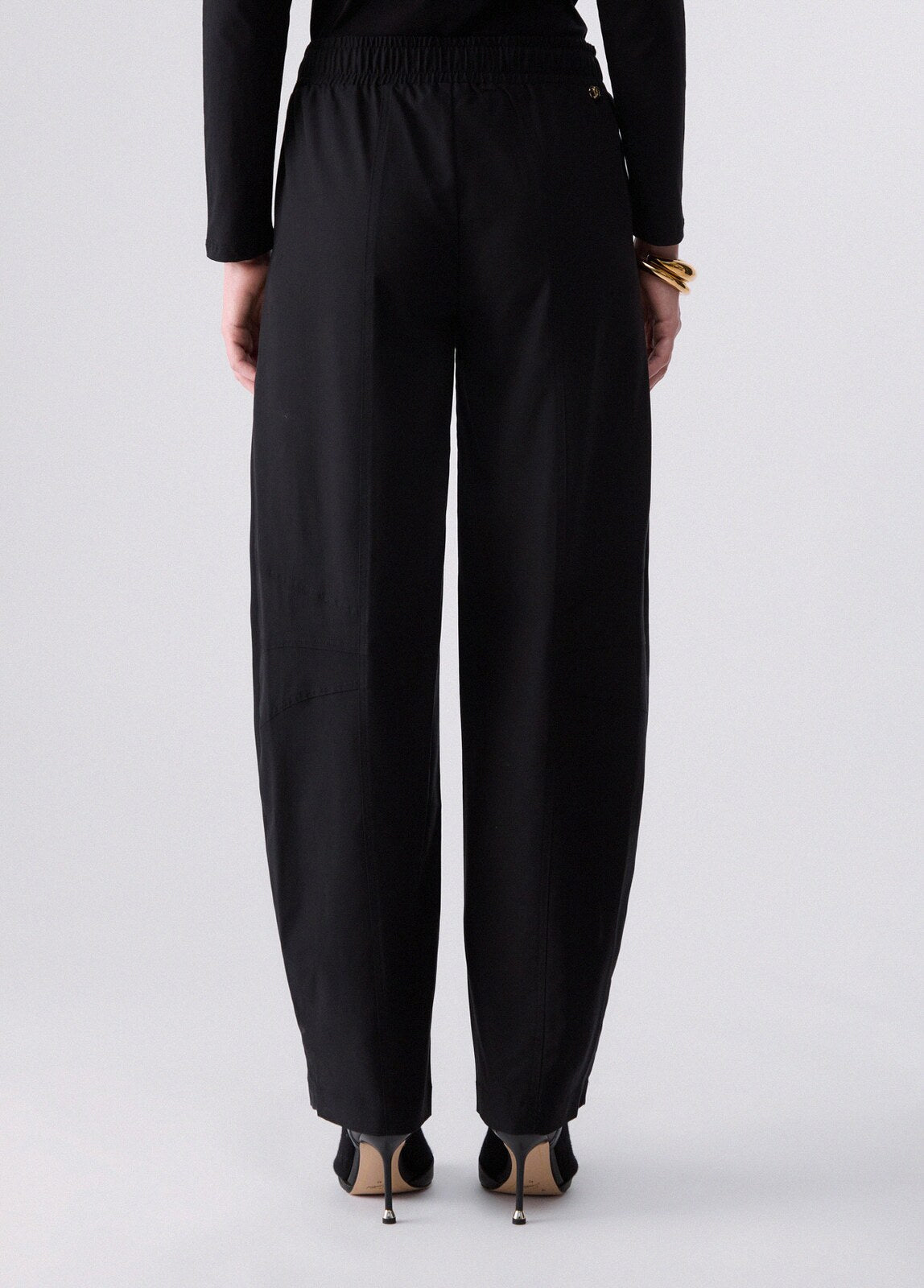 liujo-doc0318562|liujo-doc0318562-shopify-direct-v1-1e4b8d0194df3c89ad917ccbb8c46bc9|TF6268T700A|Preto|2|TF6268T700A__22222__02.jpg|ecb06ba25770dddf3d1fb935f3737acd1f586bea34615390e2d1be785aea1d26|https://www.liujo.com/on/demandware.static/-/Sites-liujo-master-catalog/default/images/E-TF6268T700A22222-2-N.jpeg