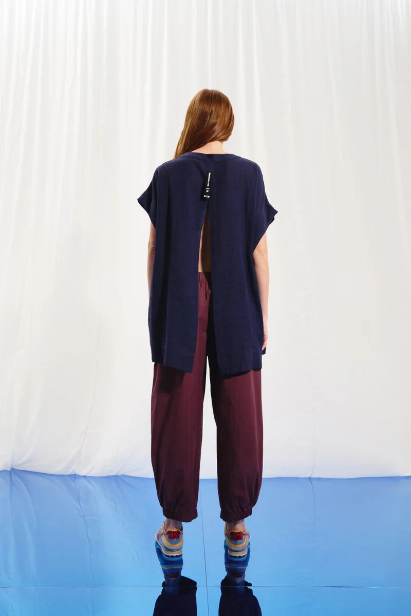 BLUSA VDR DE LINHO COM RECORTES - Carla Valente