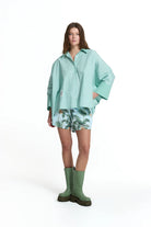 CAMISA VDR CORTE FOLGADO COM ESTAMPA NAS COSTAS - Carla Valente