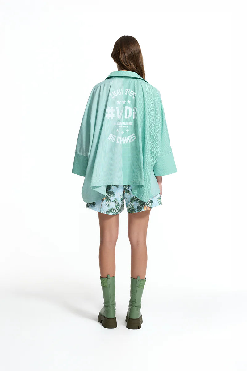 CAMISA VDR CORTE FOLGADO COM ESTAMPA NAS COSTAS - Carla Valente