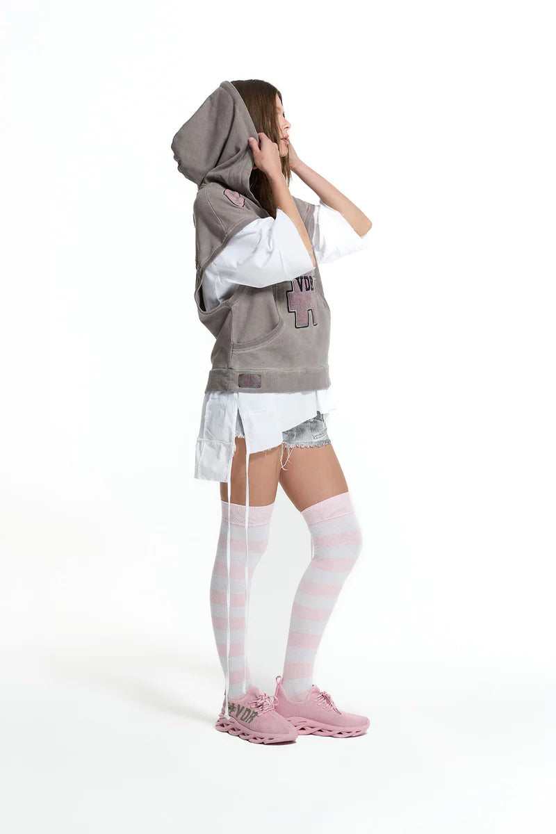 SWEATSHIR VDR SEM MANGAS COM CAPUZ E PATCHWORK - Carla Valente
