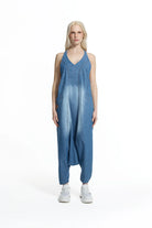 JUMPSUIT VDR BUGGY JEANS  DECOTE EM V - Carla Valente