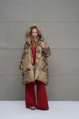 CASACO VDR LONGO OVERSIZE PADRÃO LETRAS - Carla Valente